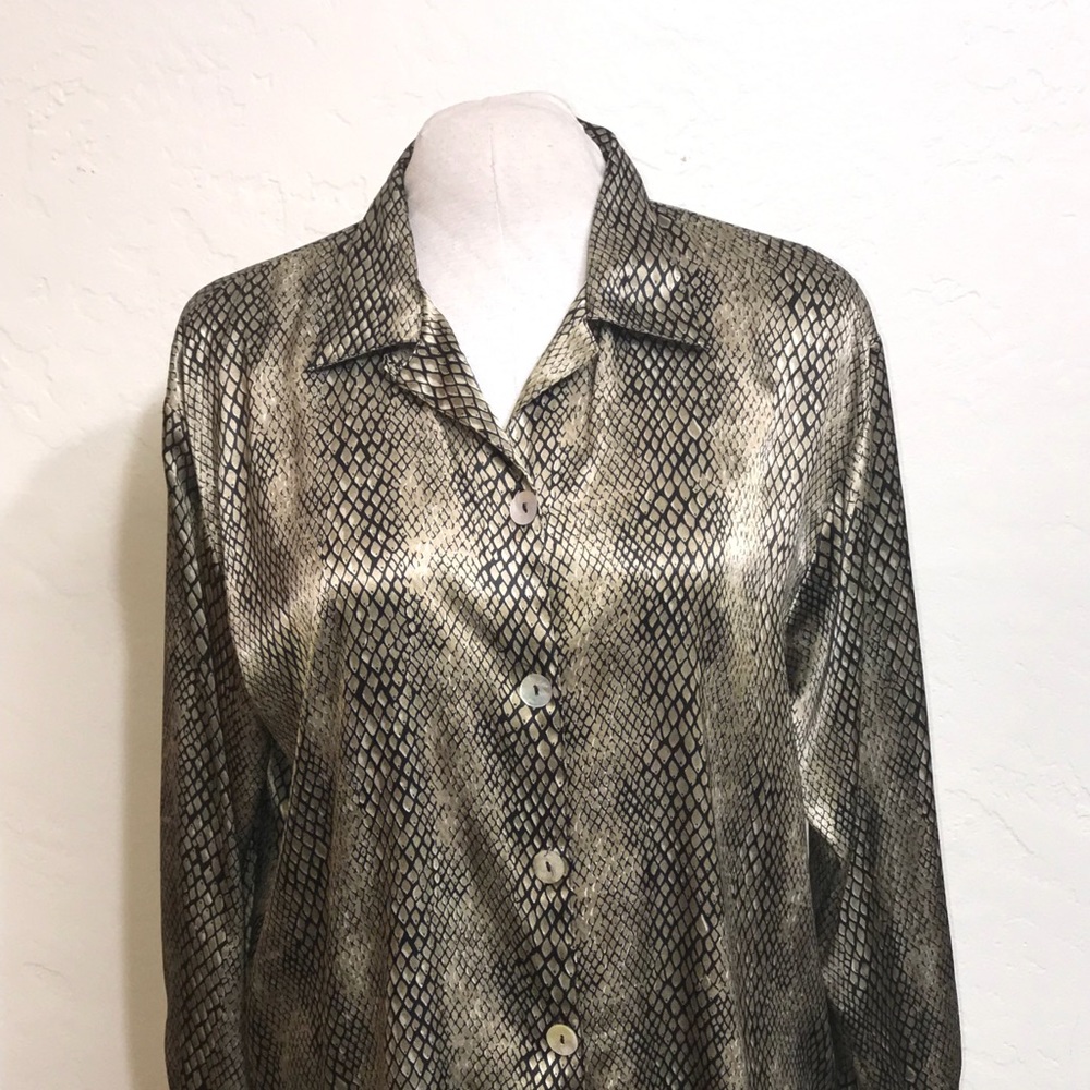 IMPRESSIONS Size: L Polyester Satin Animal Print